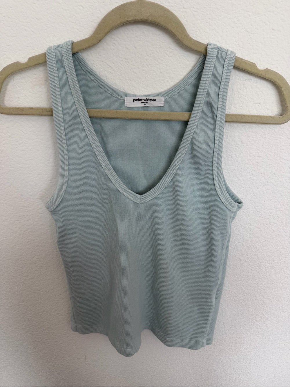 Perfect White Tee Ribbed v-Neck Tank Small